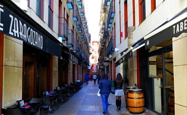 Apartamento En El Centro De Zaragoza "El Rubi Del Pilar" Kültér fotó