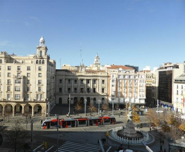 Apartamento En El Centro De Zaragoza "El Rubi Del Pilar" Kültér fotó